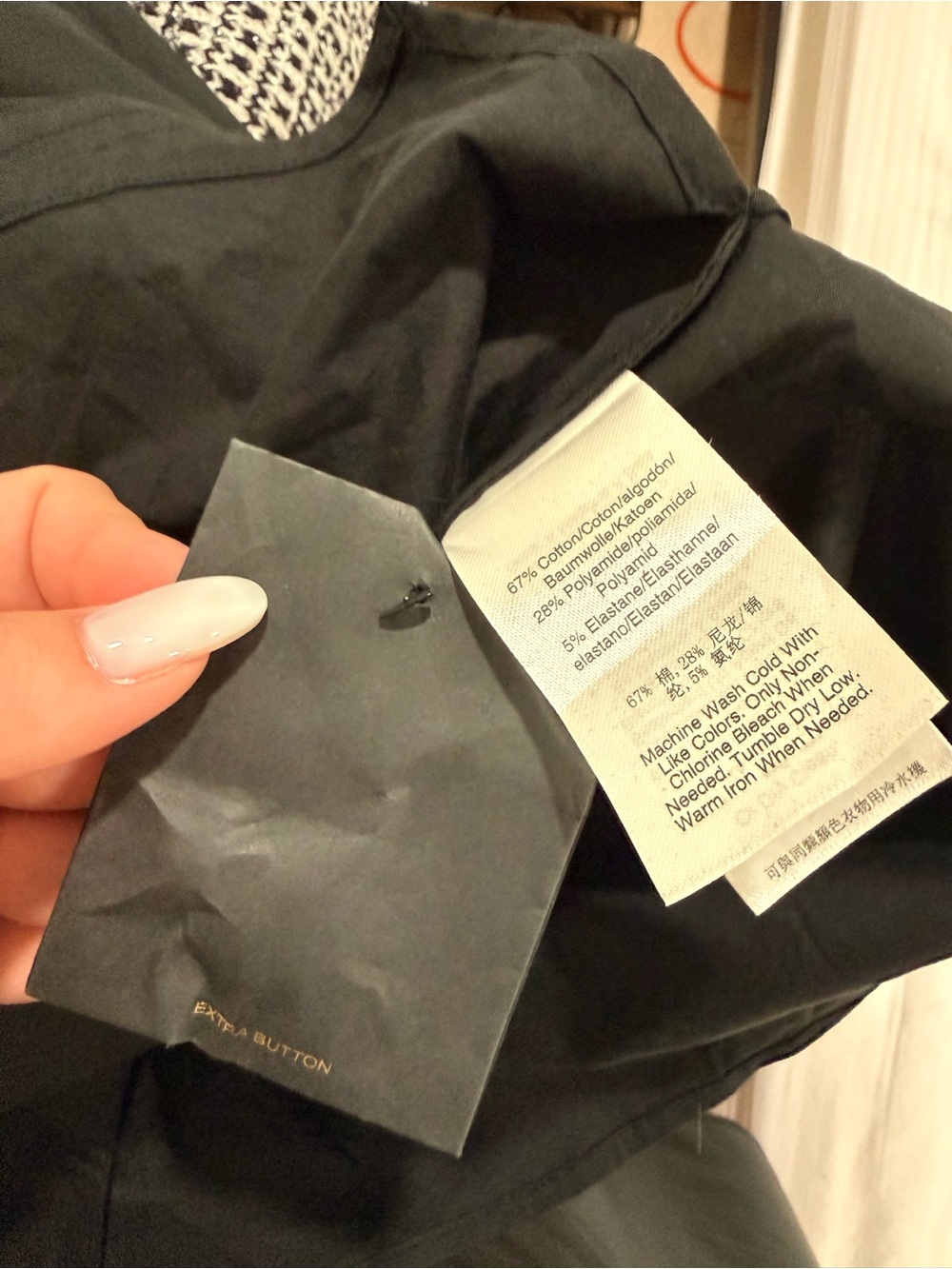 Donna Karan Black Double-Breasted Trench Coat - Picture 7 of 8